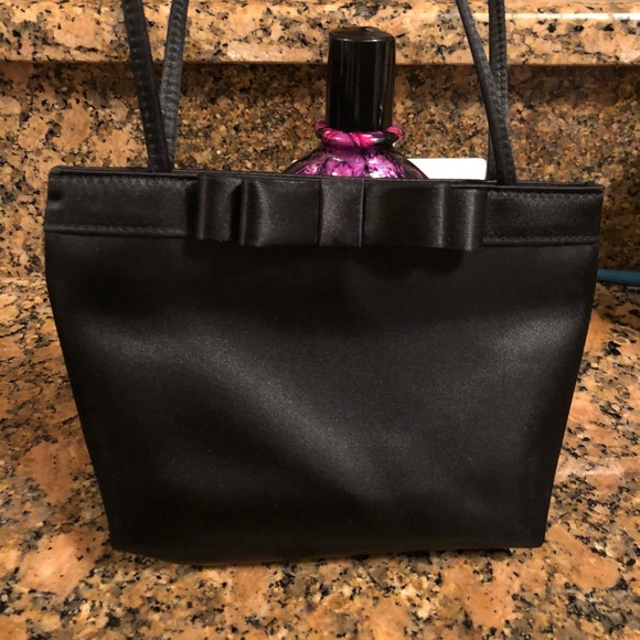Handbags - HOST PICK🎉🎉BN PERFECT BLACK LILCOCKTAIL BAG!